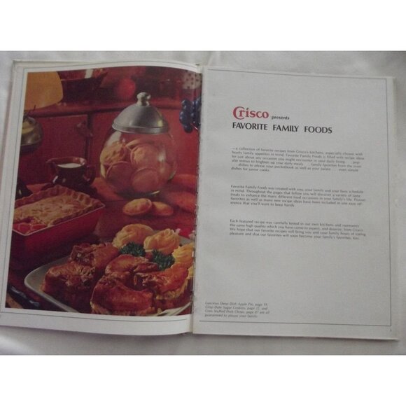 Crisco's Favorite Family Foods Cookbook Vtg Copyright 1973 Hardcover recipe book - Picture 6 of 16